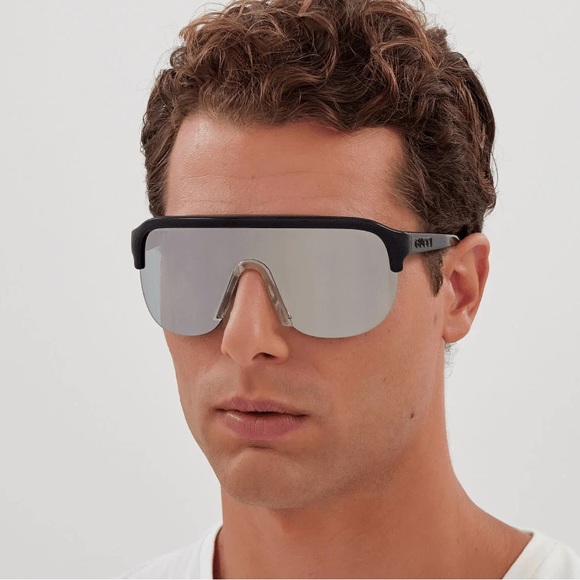 NEW GUCCI SHIELD MASK SILVER BLACK SUNGLASSES GUCCI